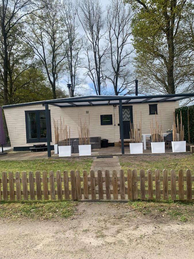Готель Chalet Heische Tip In Zeeland, Noord-Brabant Voor Max 3 Volwassenen En 2 Kinderen Екстер'єр фото