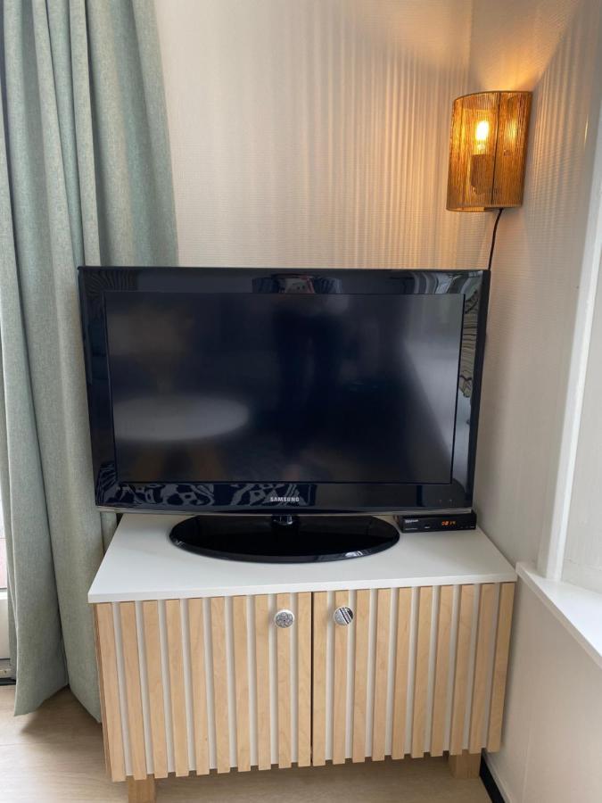 Готель Chalet Heische Tip In Zeeland, Noord-Brabant Voor Max 3 Volwassenen En 2 Kinderen Екстер'єр фото